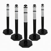 set of delineator 
